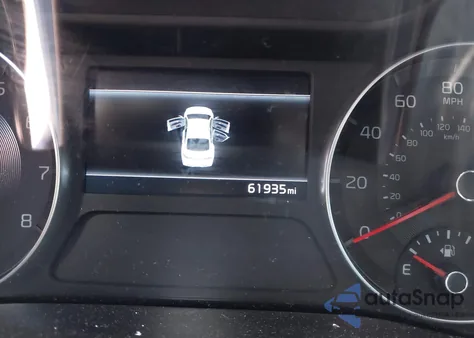 2023 Kia Forte Lxs z USA, uszkodzony, nr VIN 3KPF24AD2PE606561